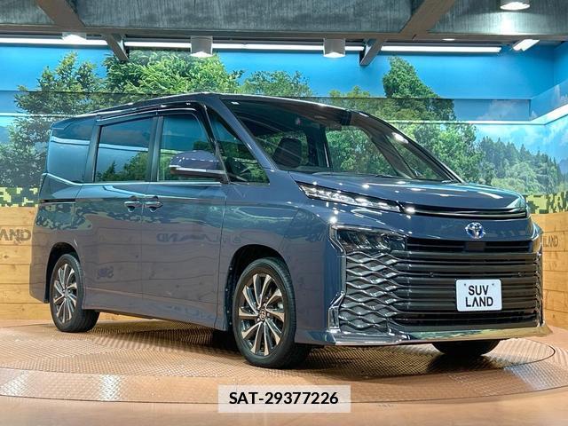 Toyota VOXY 2023-06 7959367-16