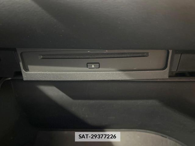 Toyota VOXY 2023-06 7959367-6