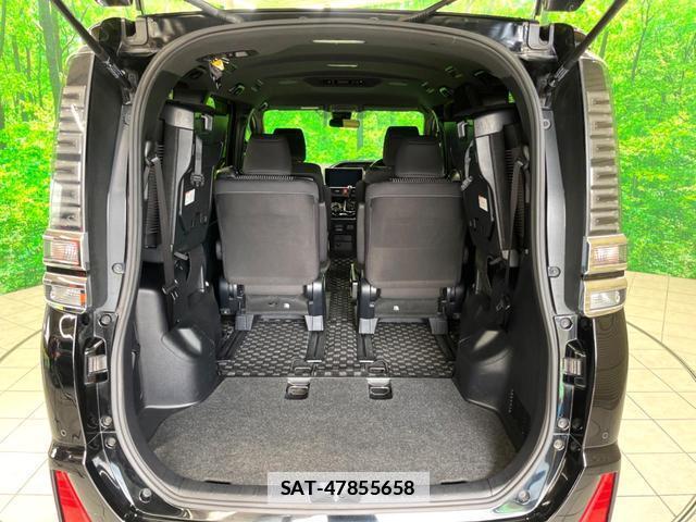 Toyota VOXY 2019-03 7959680-12