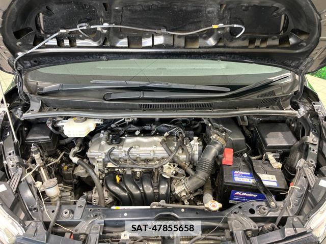 Toyota VOXY 2019-03 7959680-18