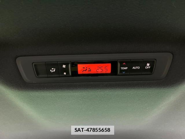 Toyota VOXY 2019-03 7959680-7
