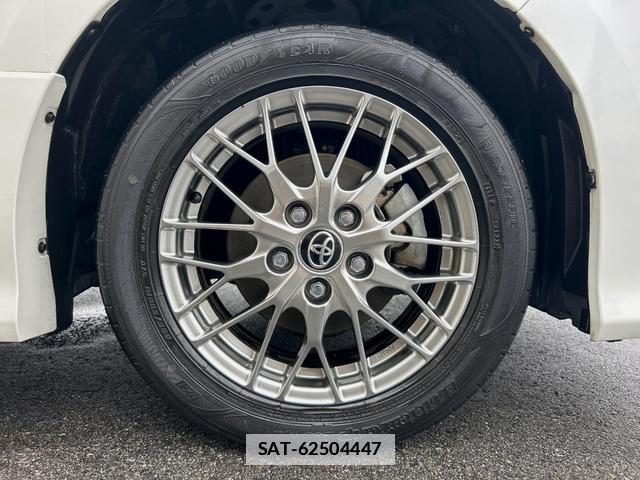 Toyota VOXY 2018-06 7959704-12