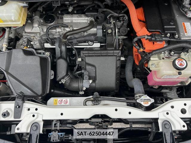 Toyota VOXY 2018-06 7959704-18