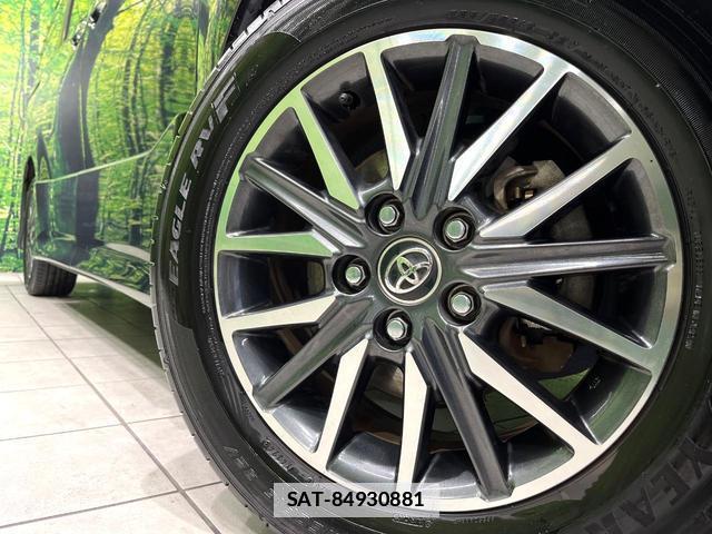Toyota VOXY 2015-11 7959753-13