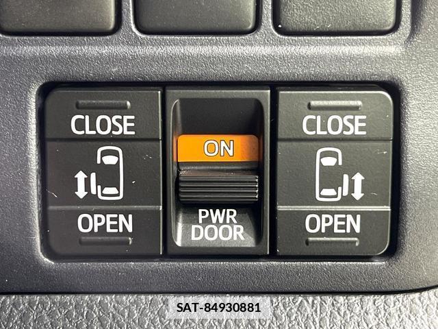 Toyota VOXY 2015-11 7959753-4