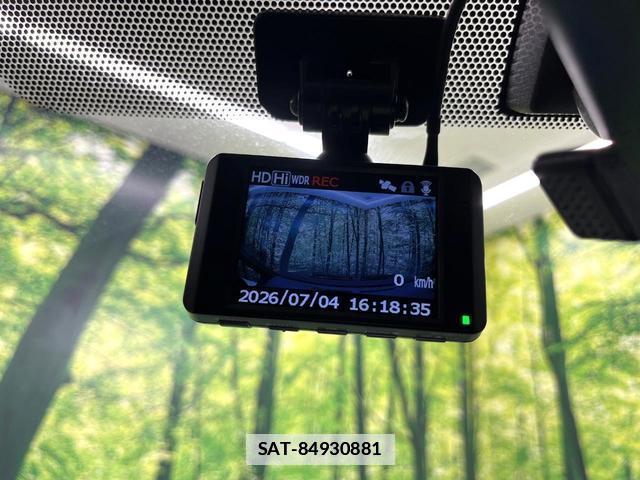 Toyota VOXY 2015-11 7959753-6