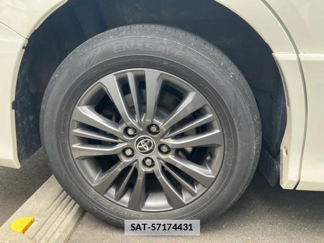 Toyota VOXY 2016-07 7959793-12