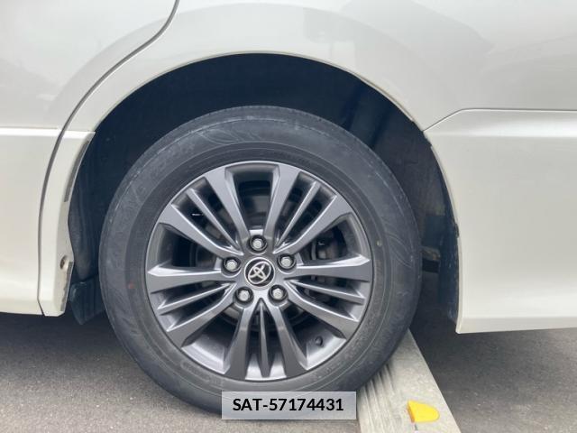 Toyota VOXY 2016-07 7959793-3