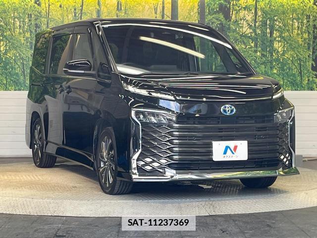 Toyota VOXY 2023-02 7959797-17