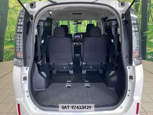 Toyota VOXY 2015-07 7959952-10