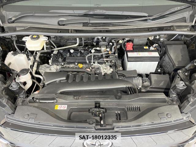 Toyota VOXY 2023-11 7960008-17