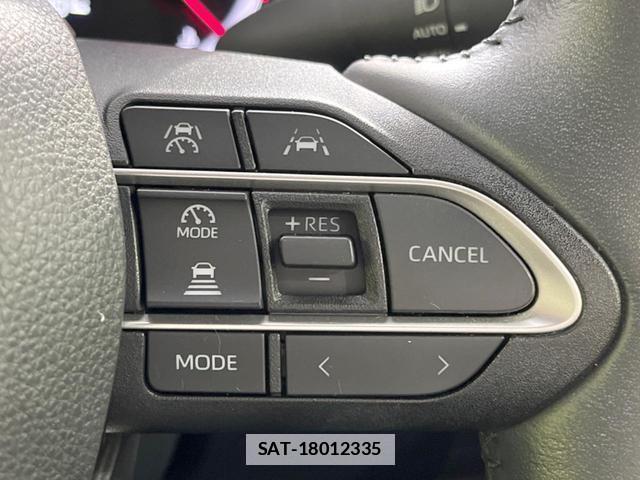 Toyota VOXY 2023-11 7960008-6