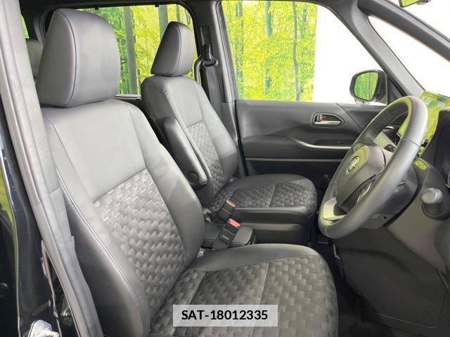 Toyota VOXY 2023-11 7960008-7