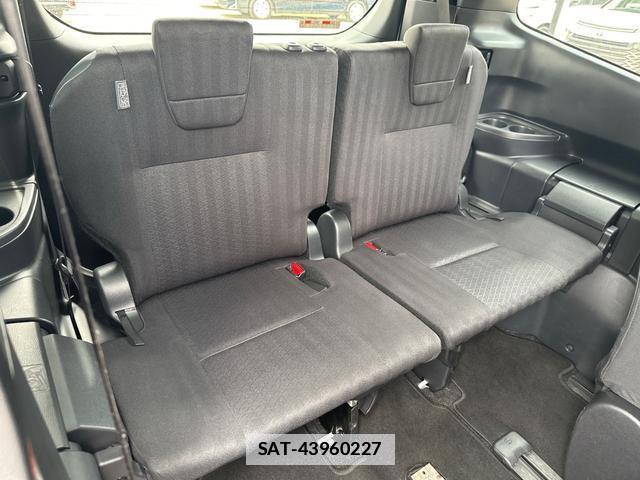 Toyota VOXY 2023-06 7960023-13