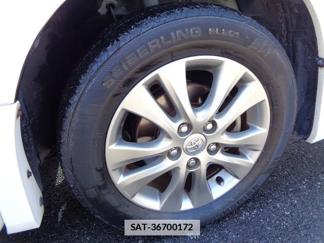 Toyota VOXY 2012-11 7960033-3