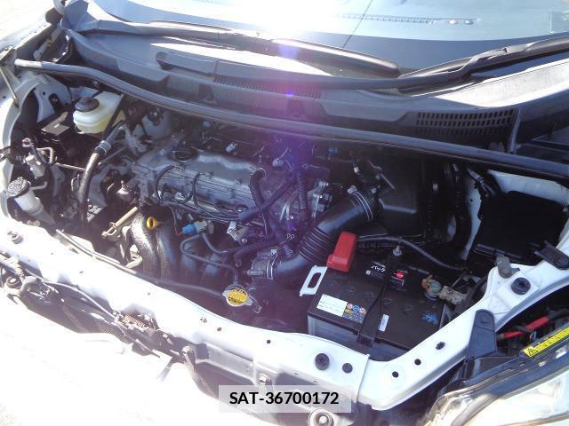 Toyota VOXY 2012-11 7960033-8