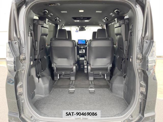 Toyota VOXY 2022-08 7960227-10