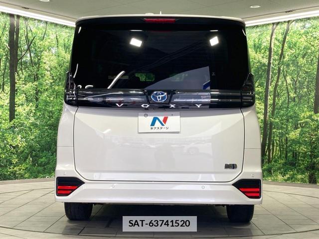 Toyota VOXY 2024-07 7960251-14