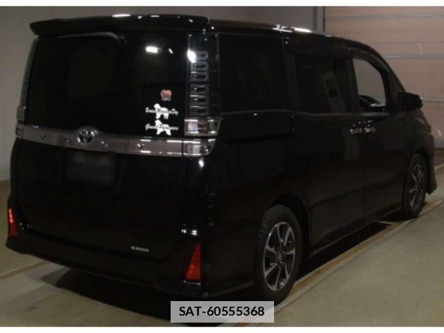 Toyota VOXY 2021 7960292-4