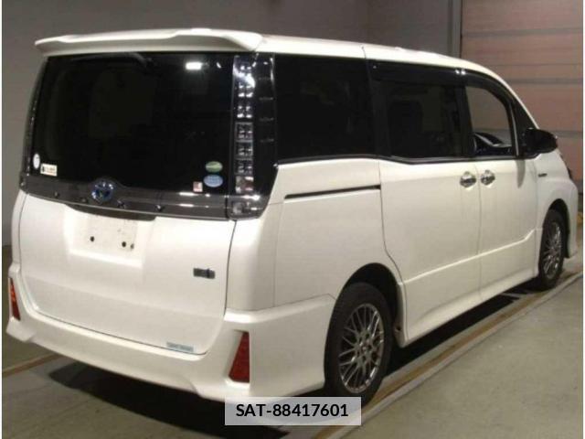 Toyota VOXY 2017-01 7960295-1