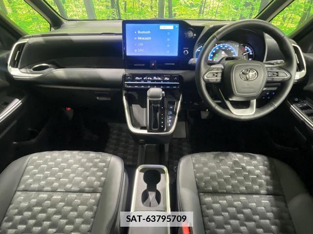 Toyota VOXY 2024-01 7960575-1
