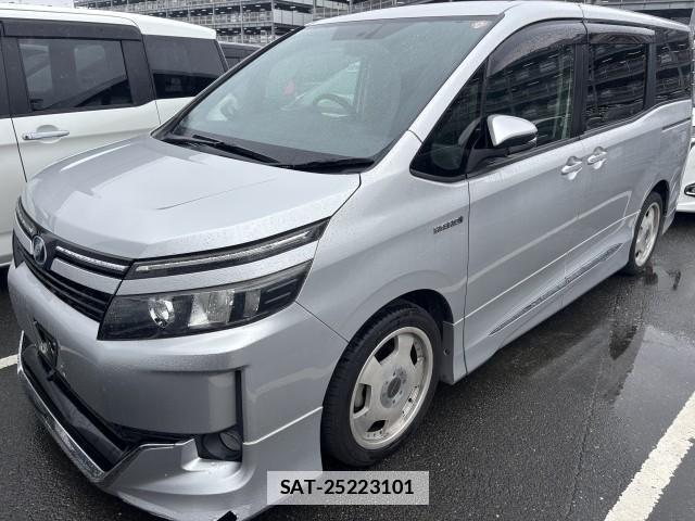 Toyota VOXY 2014-06 7961188-0