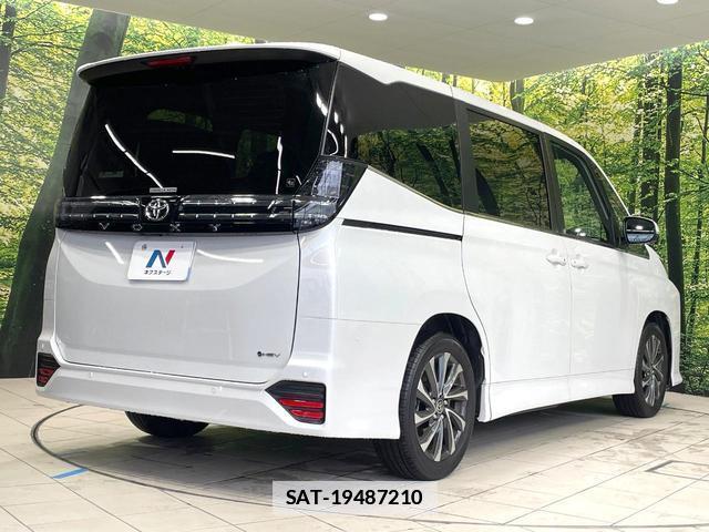 Toyota VOXY 2026-01 7961619-17