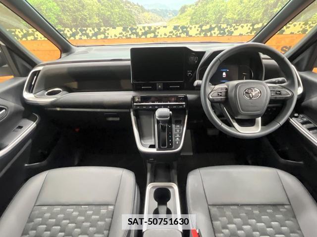 Toyota VOXY 2025-09 7961679-1