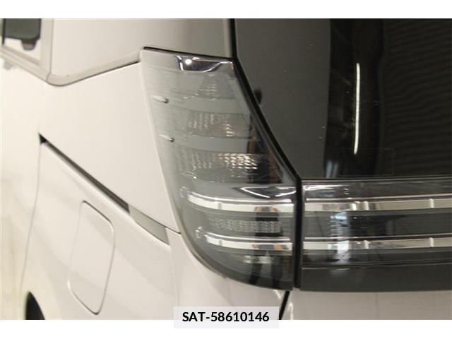 Toyota VOXY 2023-06 7962323-19