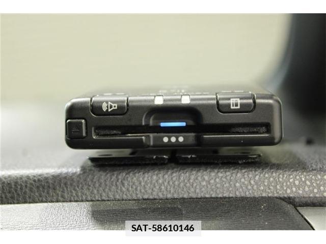 Toyota VOXY 2023-06 7962323-4