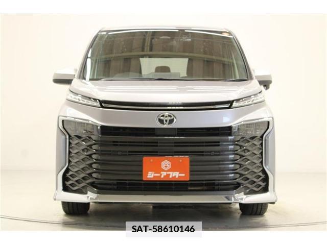 Toyota VOXY 2023-06 7962323-7