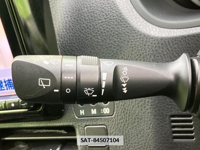Toyota VOXY 2015-09 7962845-14
