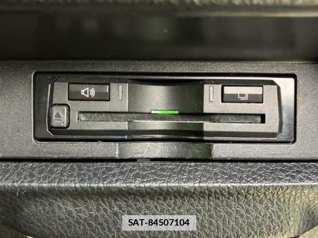 Toyota VOXY 2015-09 7962845-16