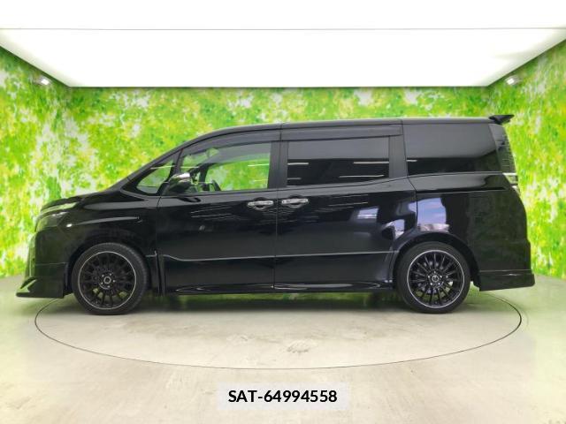 Toyota VOXY 2019-12 7962848-1