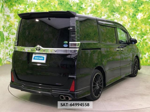 Toyota VOXY 2019-12 7962848-2