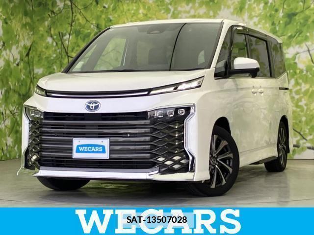 Toyota VOXY 2022-07 7962941-0