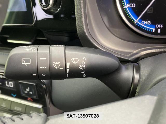 Toyota VOXY 2022-07 7962941-15