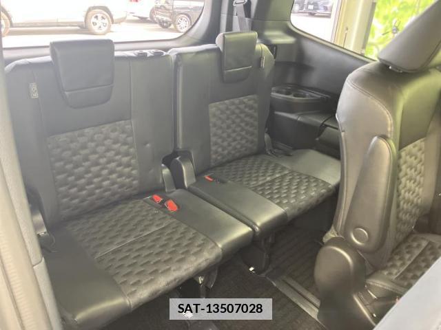 Toyota VOXY 2022-07 7962941-5