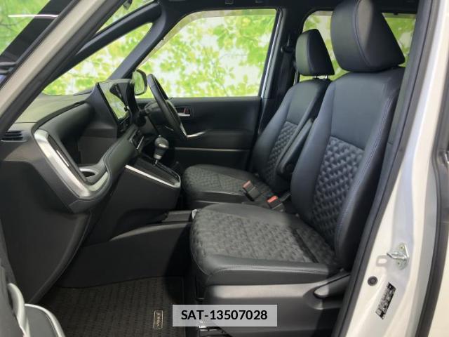 Toyota VOXY 2022-07 7962941-6