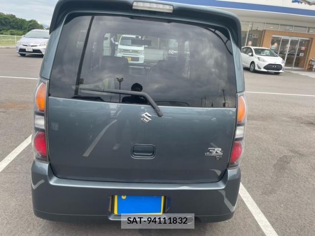 Suzuki WAGON R 2004-06 7959798-13