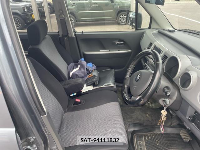 Suzuki WAGON R 2004-06 7959798-9