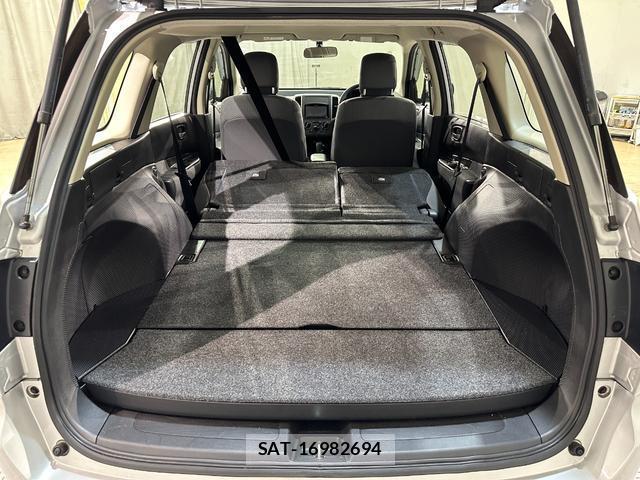 Nissan Wingroad 2017-05 7961249-17