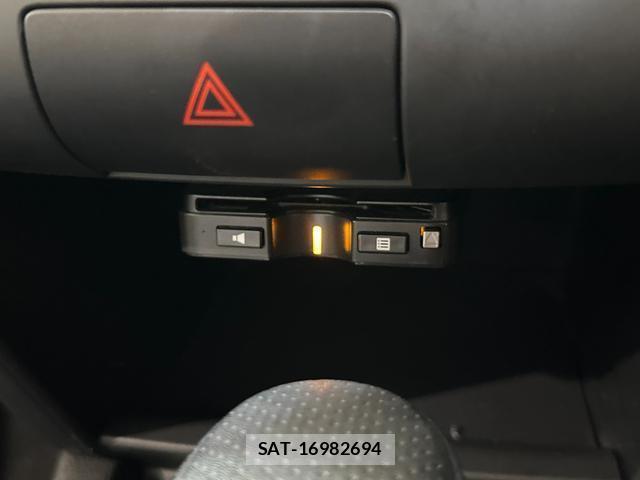 Nissan Wingroad 2017-05 7961249-2