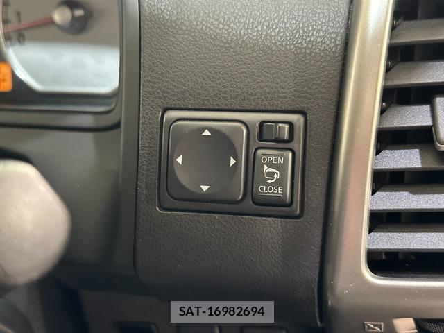 Nissan Wingroad 2017-05 7961249-4