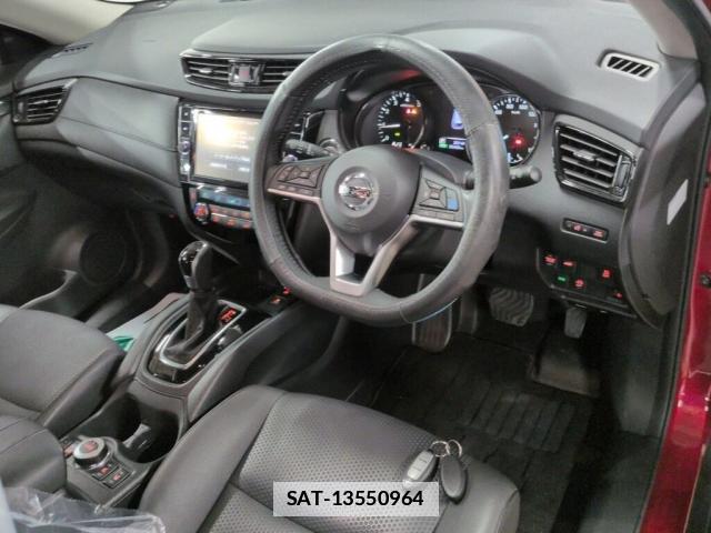 Nissan X-TRAIL 2021-12 7959335-2