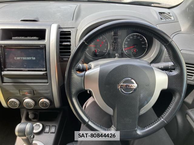 Nissan X-TRAIL 2011-11 7959825-9