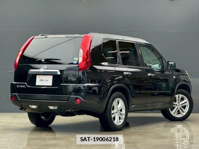Nissan X-TRAIL 2010-09 7961259-1