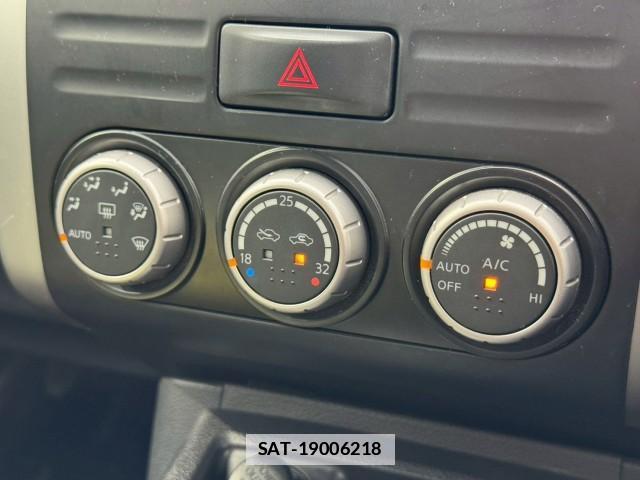 Nissan X-TRAIL 2010-09 7961259-10