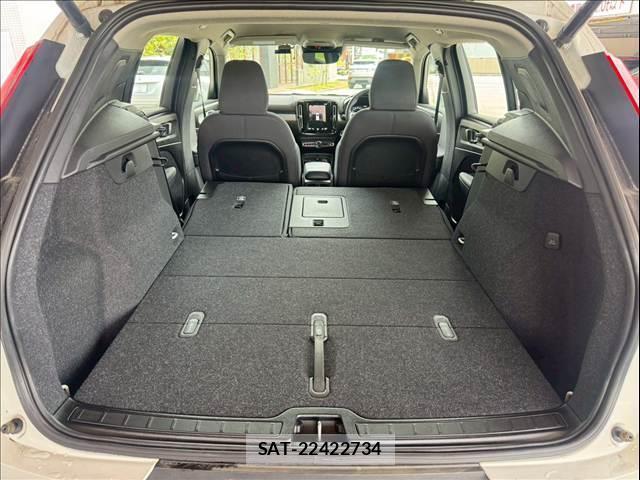 Volvo XC40 2022-02 7962410-17
