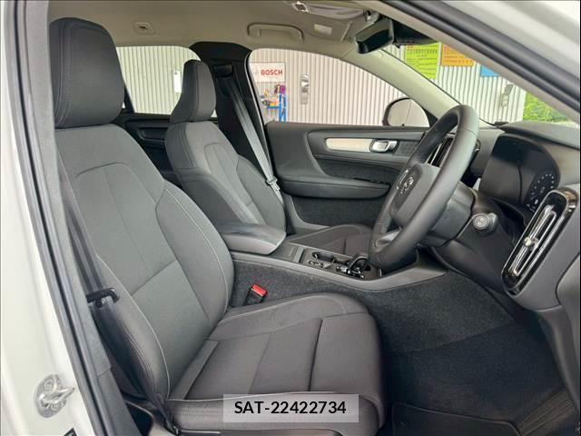 Volvo XC40 2022-02 7962410-5